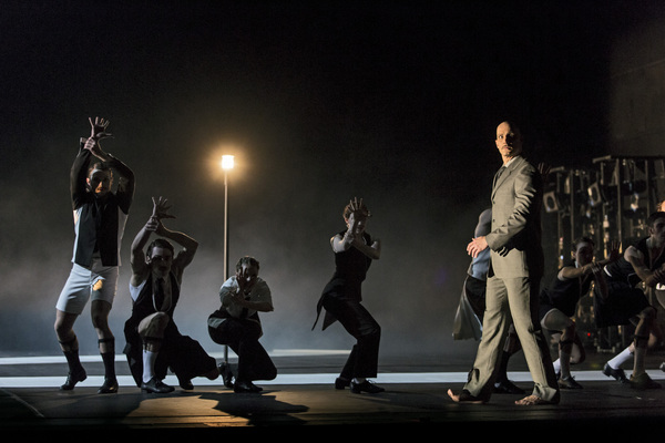 Aleksander Ekman: Episode 31. Kuvassa Aapo Siikala. Kuva: Sakari Viika/Suomen kansallisbaletti.