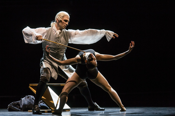 Nacho Duato: BACH. Forms of Silence and Emptiness Koreografia-Nacho Duato, Musiikki (äänite)- J.S. Bach, Lavastus-Jaffar Chalabi, pohjautuen Nacho Duaton alkuperäisideaan, Puvut-Nacho Duato, Ismael Aznar, Valaistus-Brad Fields