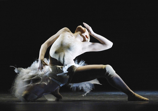 Suomen Kansallisbaletti Polacca je Suo tihkua...harjoitus 23.10.2003 Kuva: Heikki Tuuli