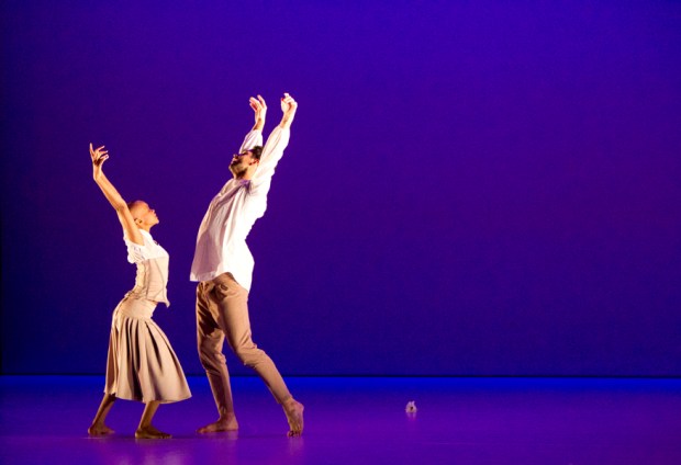 Dada Masilo: Giselle, kuvassa Dada Masilo ja Kyle Rossouw. Kuva: Kuopio tanssii ja soi/Petri Laitinen.