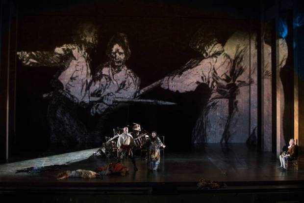 Elena Stikhina, Aquiles Machado, Claudio Otelli, Jana Sýkorová, Timo Paavola. Kuva: Suomen kansallisooppera/Stefan Bremer