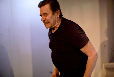 Kuvassa Pekka Laiho. Kuva: Teatteri Jurkka/Marko Mäkinen (2018)