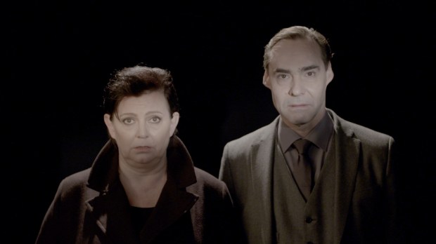 Kohtauksia Goethen Faustista. Kuvassa Sanna-Kaisa Palo ja Hannu Kivioja. Kuva: Jussi Nikkilä.