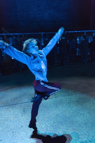 Billy Elliot. Kuvassa Simo Riihelä. Kuva: Kari Sunnari.