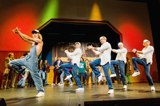 Poikabändi. Kuvassa Saska Pulkkinen, Jonas Saari, Jari Ahola, Jon-Jon Geitel ja Lauri Mikkola. Kuva: Kari Sunnari.