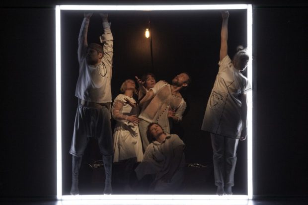 Loopit. Kuva: Tanssiteatteri MD/Harri Hinkka