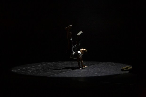 Breaking Jazz. Kuvassa Kristián "Mr. Kriss" Mensa. Kuva: Henna Kokkonen.