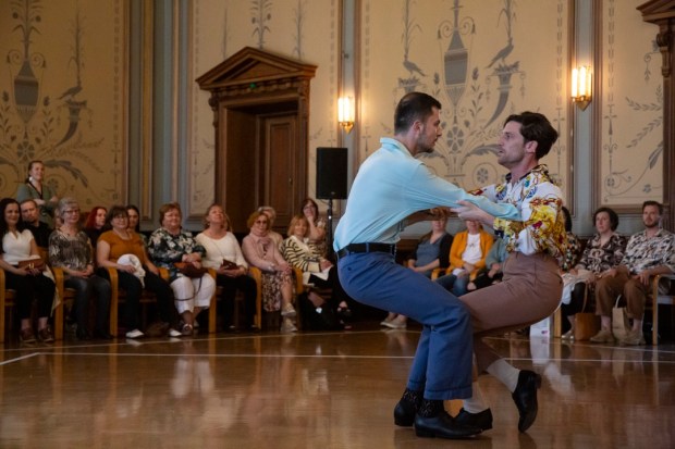 Save the Last Dance for Me. Kuvassa Gianmaria Borzillo ja Giovanfrancesco Giannini. Kuva: Henna Kokkonen.