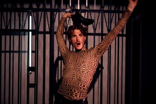 Röda rummet. Kuvassa Mikko Kauppila. Kuva: Ilkka Saastamoinen.