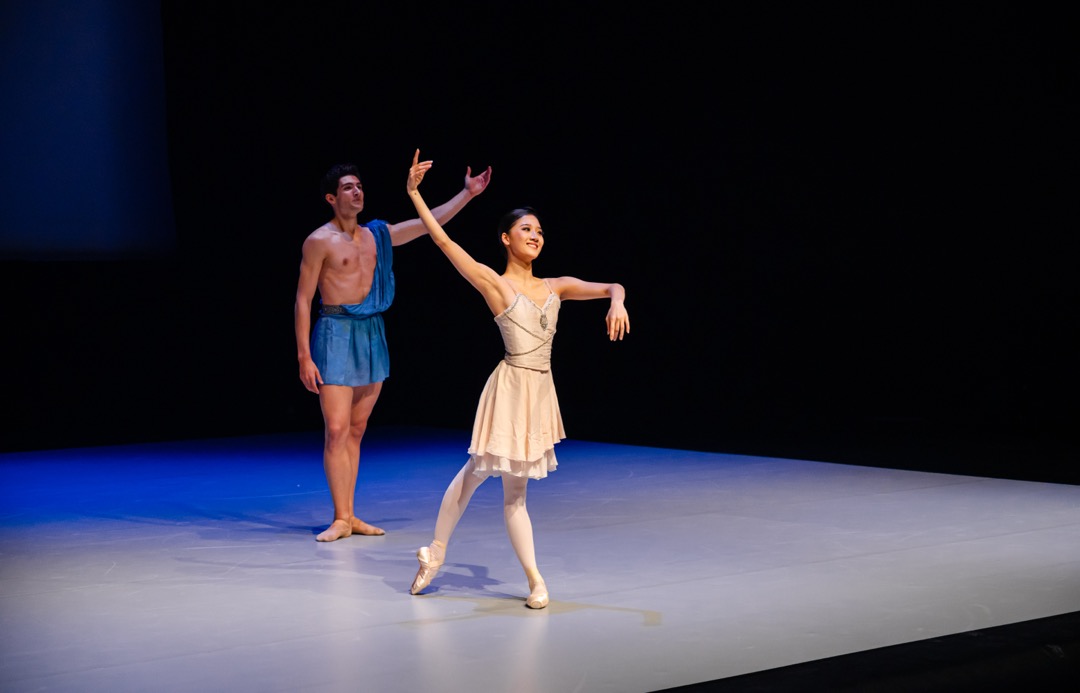 Spring Waters. Kuvassa Martin Nudo ja Hye Ji Kang. Kuva: Niko Puumalainen.