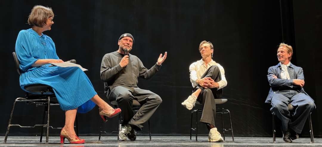 Jälkikeskustelussa Vivien Arnold (Hampurin balwetin päädramaturgi), Florian Vogel (Kleist-foorumin taiteellinen johtaja), Friedemann Vogel ja Thomas Lempertz.