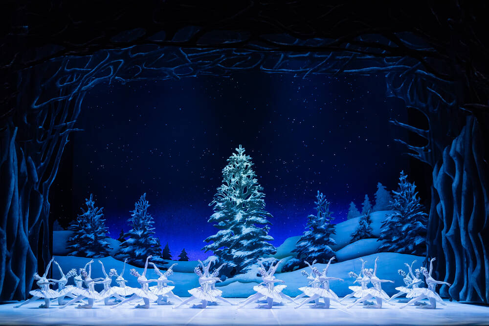 Pähkinänsärkijä ja Hiirikuningas. Kuva: Roosa Oksaharju.