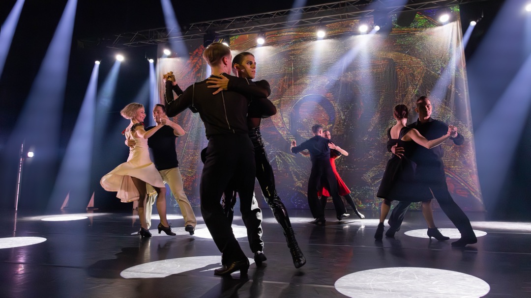 Piazzolla-ilta. Kuvassa etualalla Paavali Kärkkäinen ja Kasperi Kolehmainen. Kuva: Melinda Näsänen.