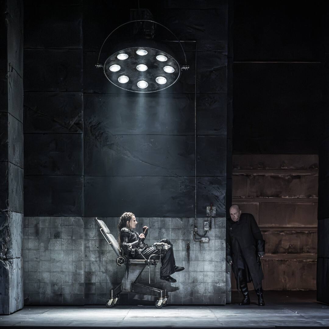 Parsifal. Kuvassa Ekaterina Gubanova ja Brindley Sherratt. Kuva: Marc Brenner.